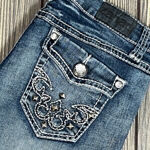 Zanadi Capri Jeans Embellished Rhinestone Stud Denim Stretch Low Rise Sz 12